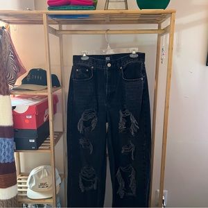 BDG HIGH RISE BAGGY RIPPED BLACK JEANS